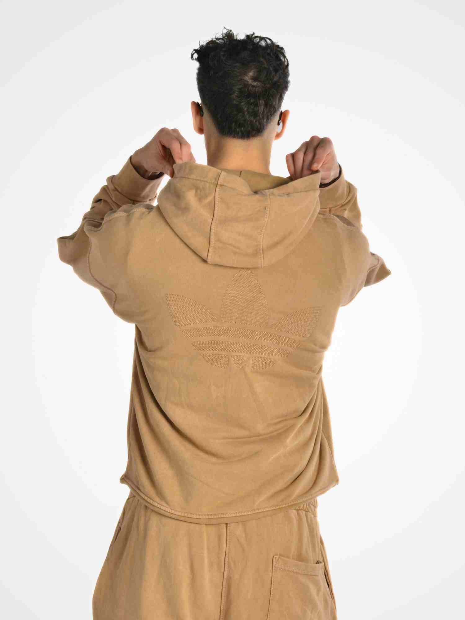 Hoodie Pirooche  – Essential Street Fit