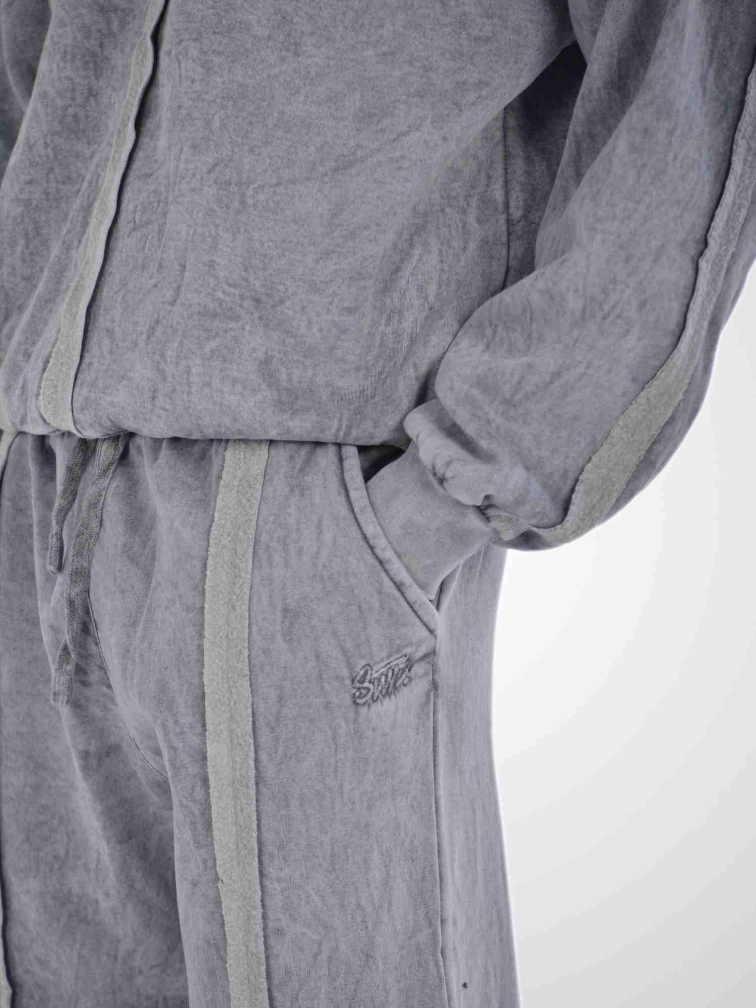 Pirooche Tracksuit – Raw Street Essential