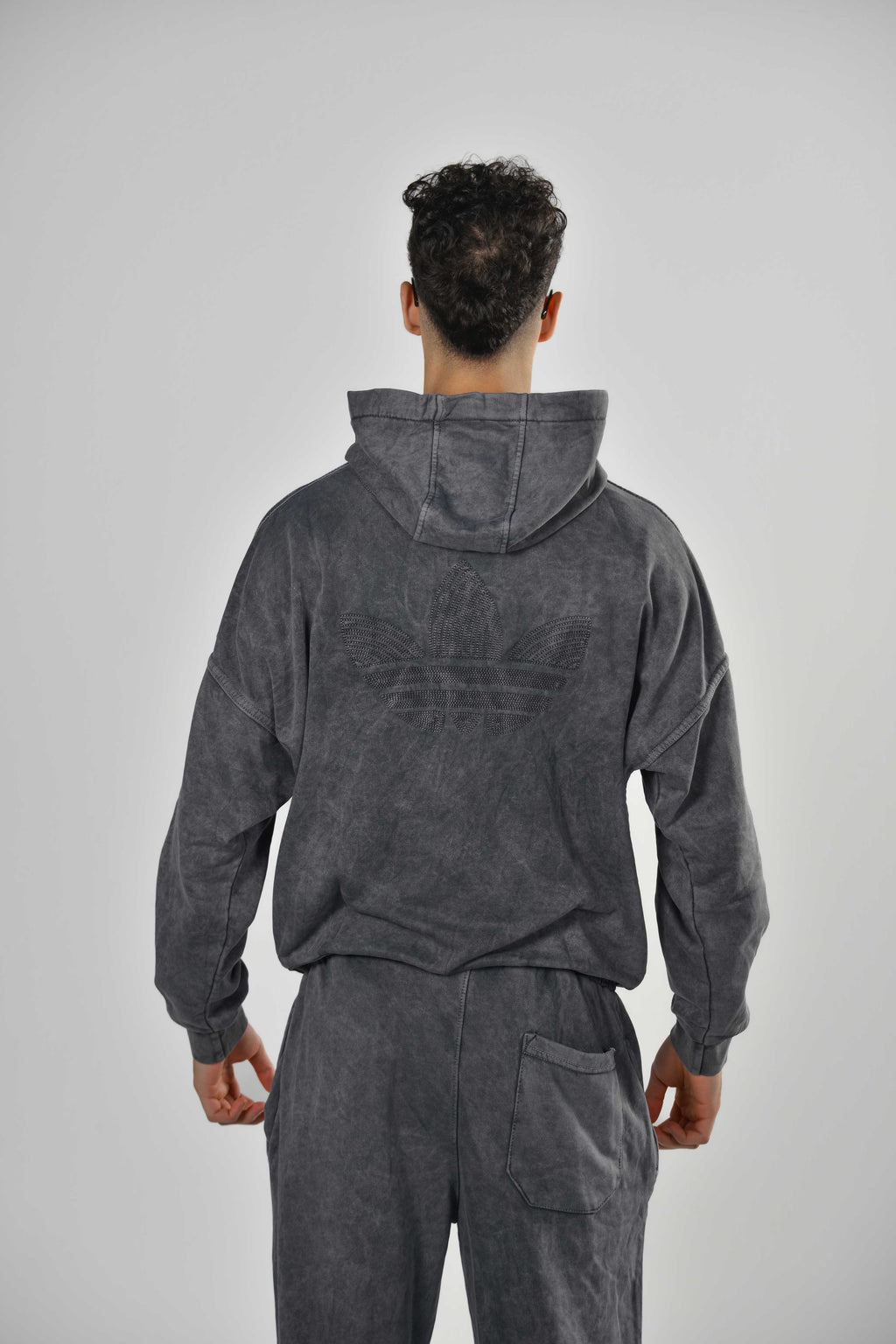 Hoodie Pirooche  – Essential Street Fit