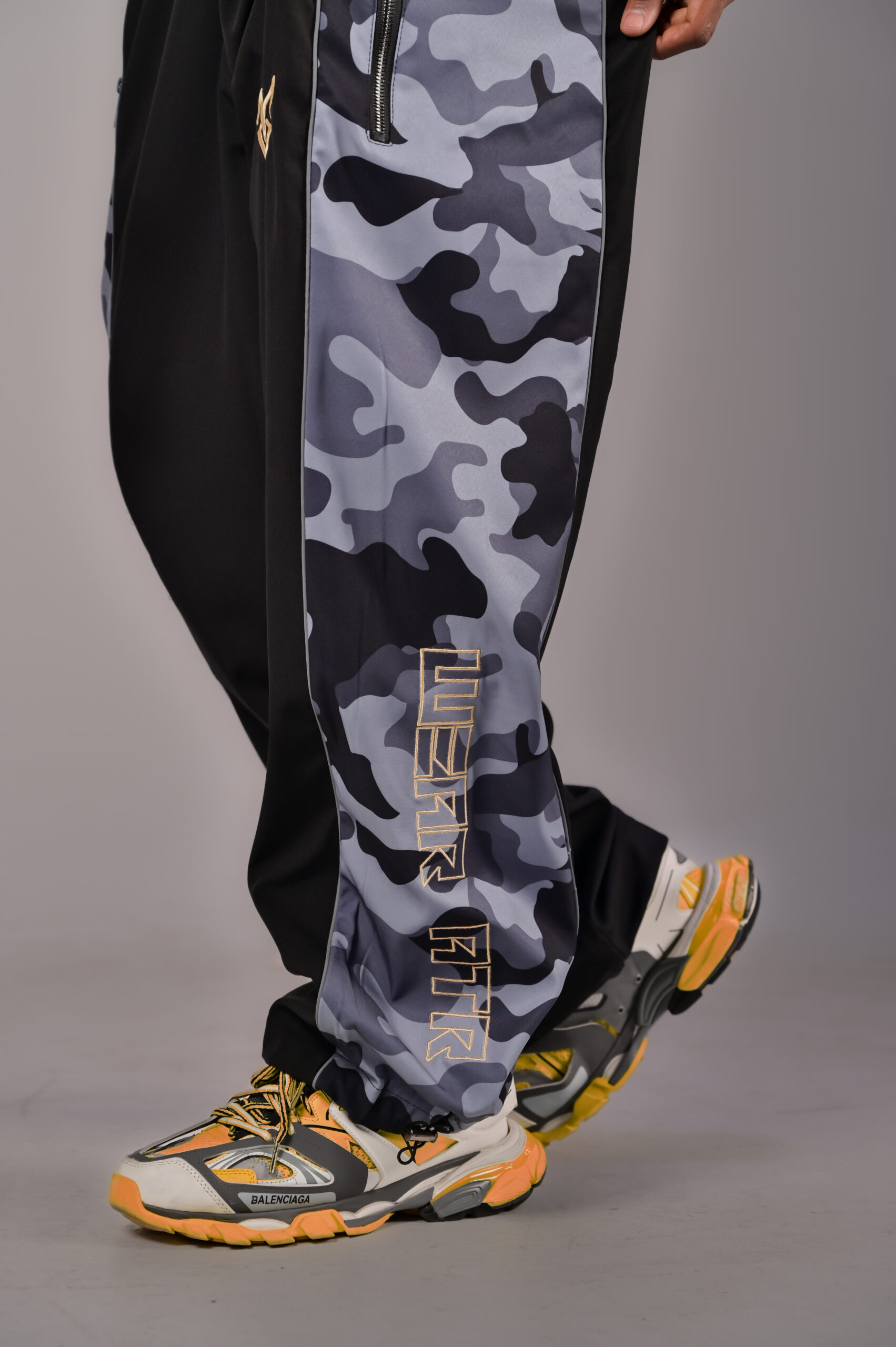 MILITARY CAMO